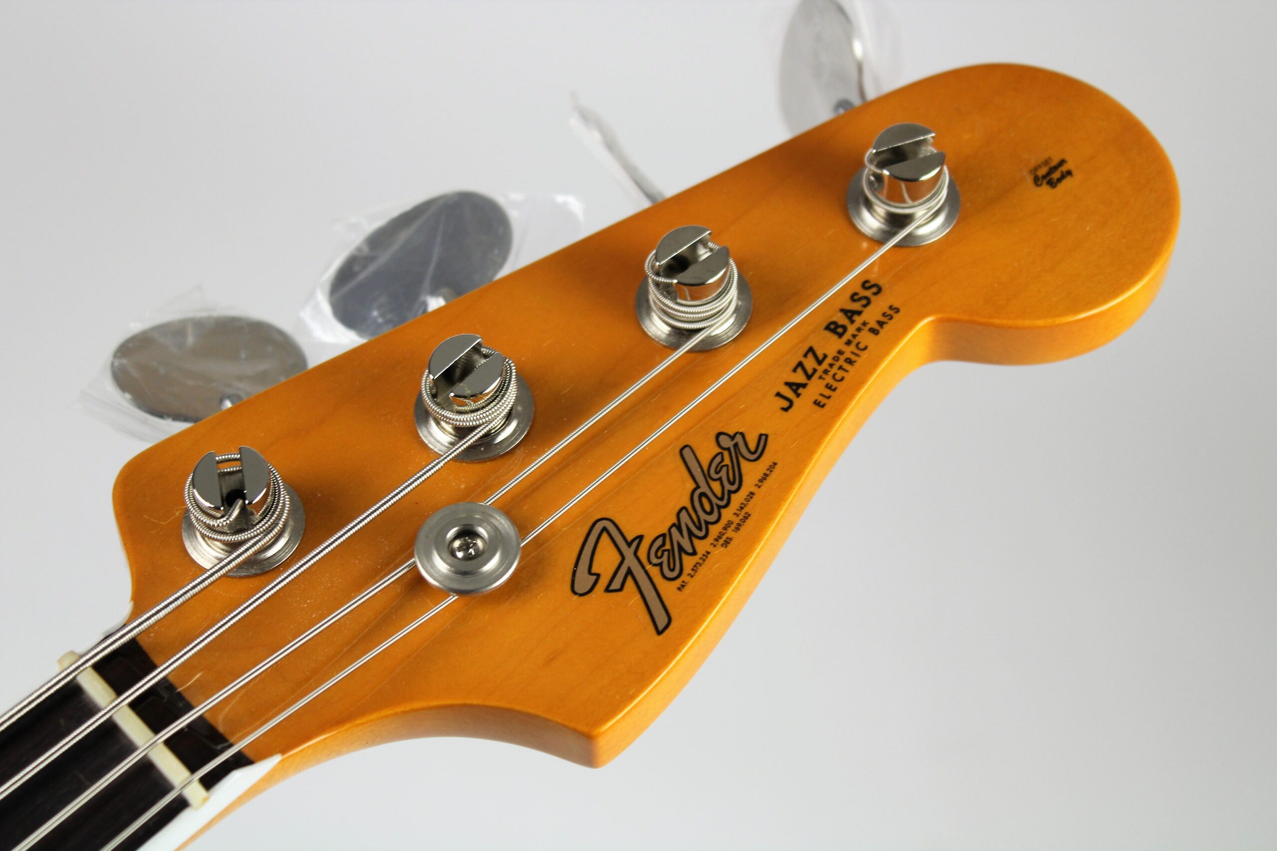 Fender AMERICAN VINTAGE II 1966 JAZZ BASS 2023 - 3-Color Sunburst W/OHSC  (0190170800)